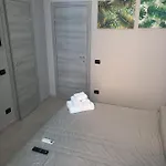 Greth House Naples