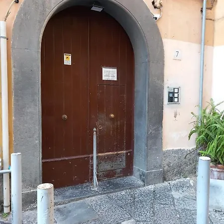 Greth House ナポリ